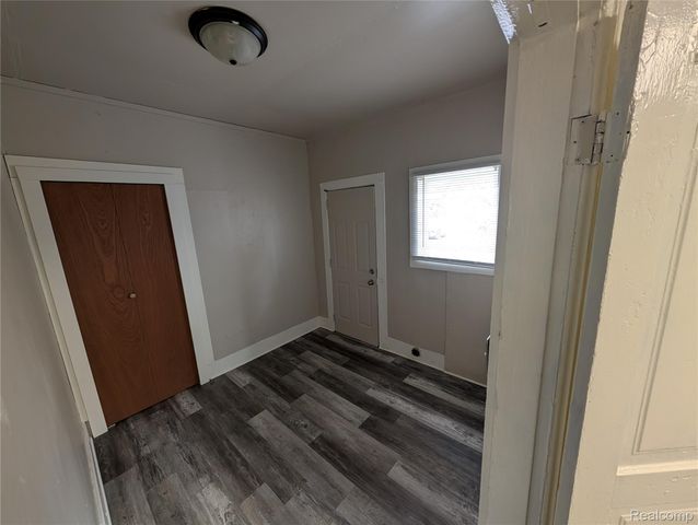 220 W Park Street, Lapeer, MI 48446