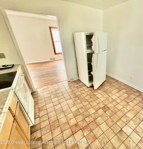 1143 Farrand Street, Lansing, MI 48906