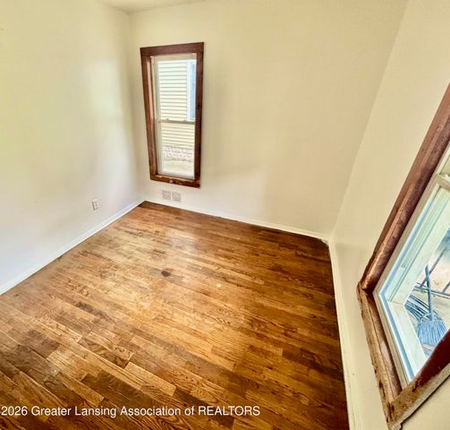 1143 Farrand Street, Lansing, MI 48906