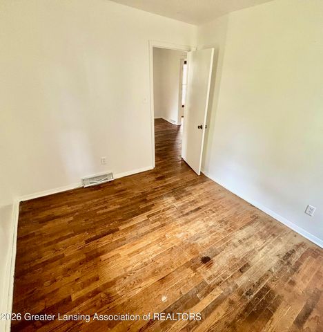 1143 Farrand Street, Lansing, MI 48906