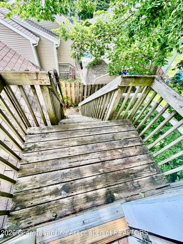 1143 Farrand Street, Lansing, MI 48906