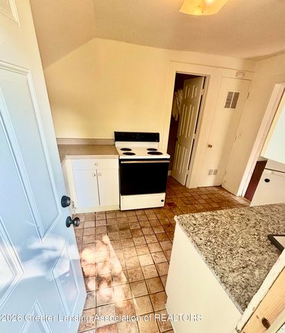 1143 Farrand Street, Lansing, MI 48906
