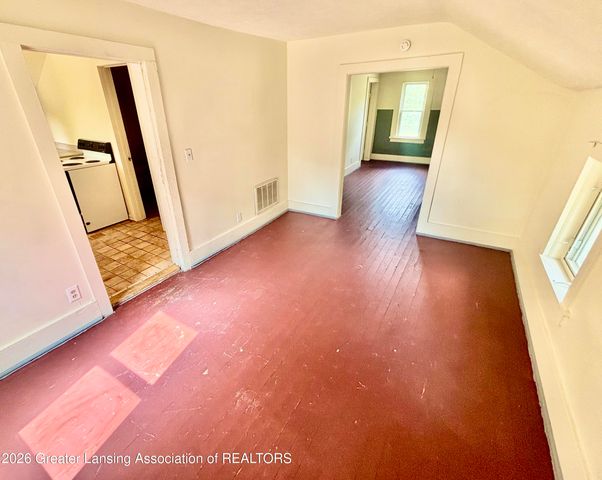 1143 Farrand Street, Lansing, MI 48906