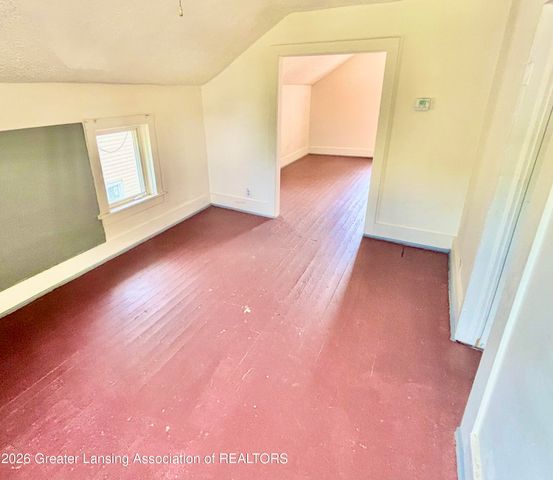 1143 Farrand Street, Lansing, MI 48906