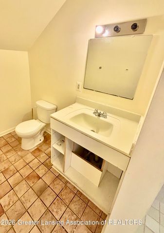 1143 Farrand Street, Lansing, MI 48906