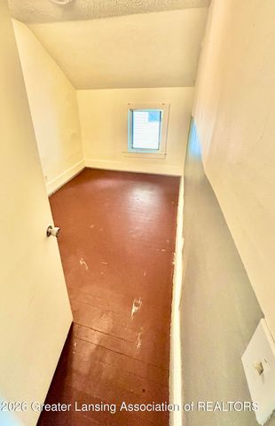 1143 Farrand Street, Lansing, MI 48906