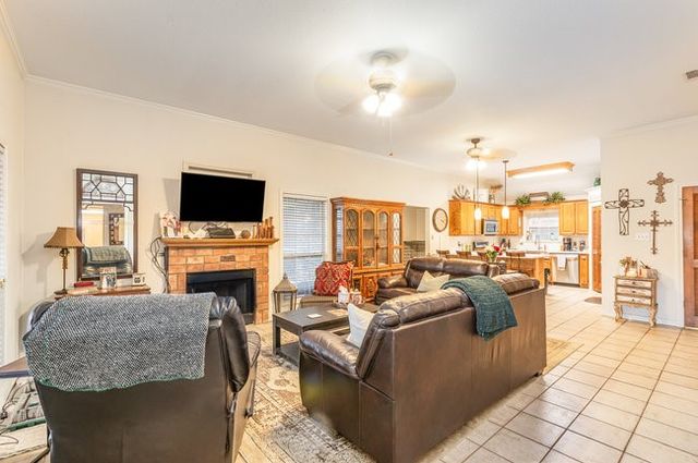 622 Brockett Street, Aubrey, TX 76227