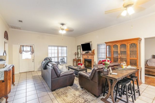 622 Brockett Street, Aubrey, TX 76227