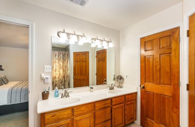 622 Brockett Street, Aubrey, TX 76227