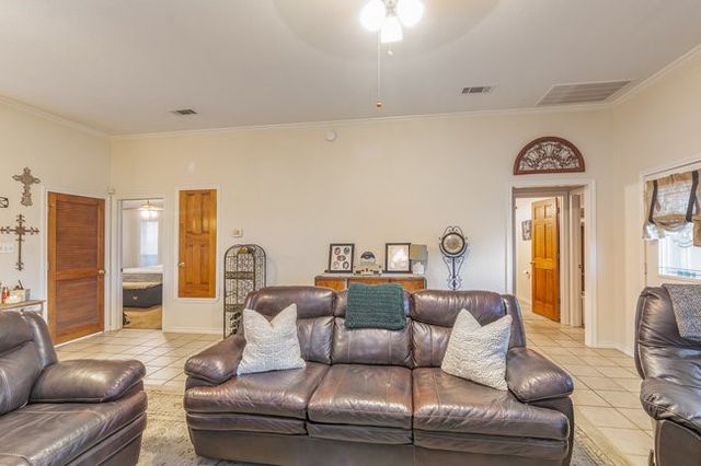 622 Brockett Street, Aubrey, TX 76227