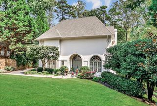 888 Castle Walk SW Cove, Lilburn, GA 30047