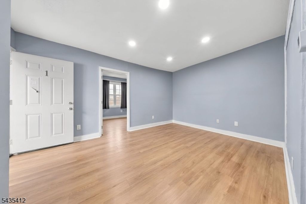 79 Delmar Pl, Irvington Twp., NJ 07111 — photo 3