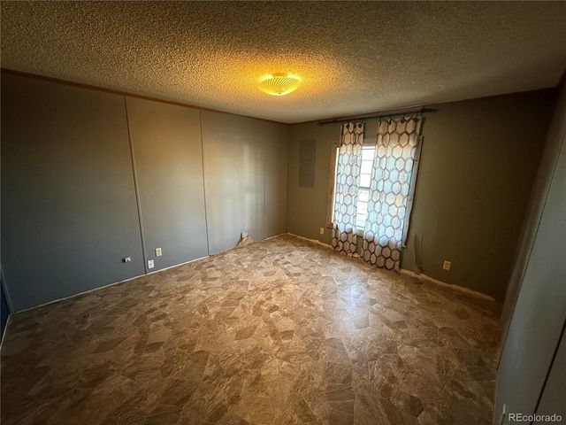 213 Flores Street, Sanford, CO 81151