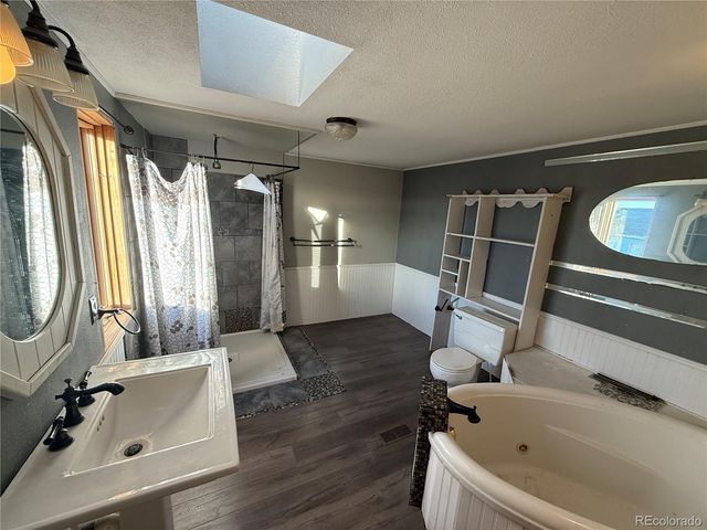 213 Flores Street, Sanford, CO 81151