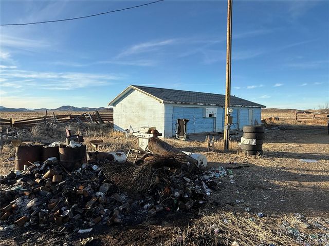 213 Flores Street, Sanford, CO 81151
