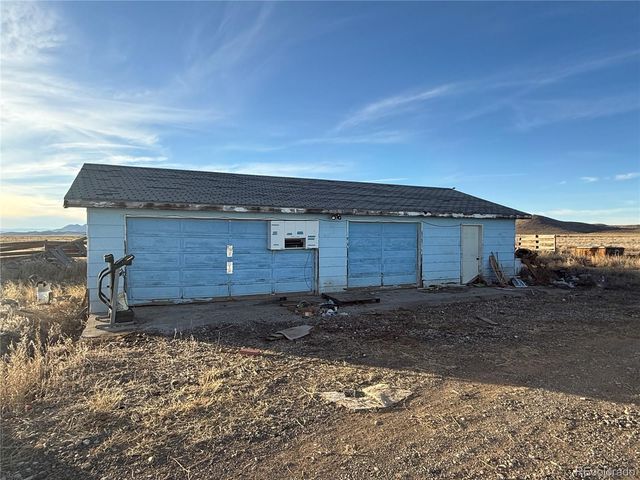 213 Flores Street, Sanford, CO 81151
