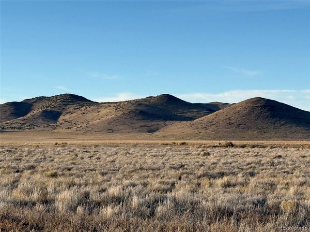 213 Flores Street, Sanford, CO 81151