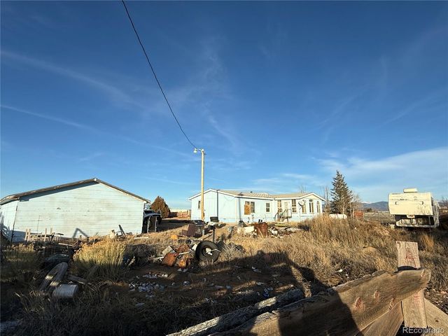 213 Flores Street, Sanford, CO 81151
