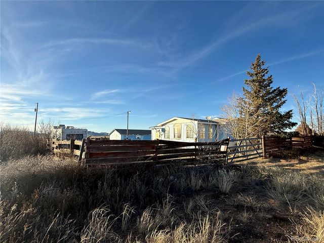 213 Flores Street, Sanford, CO 81151