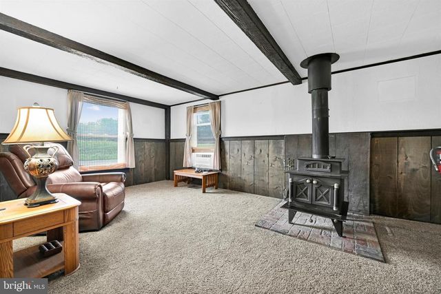 2383 BROWNSVILLE RD, Robesonia, PA 19551