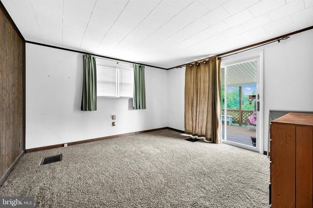 2383 BROWNSVILLE RD, Robesonia, PA 19551