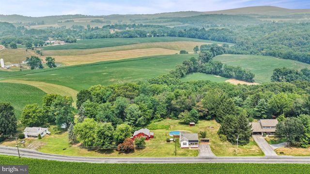2383 BROWNSVILLE RD, Robesonia, PA 19551