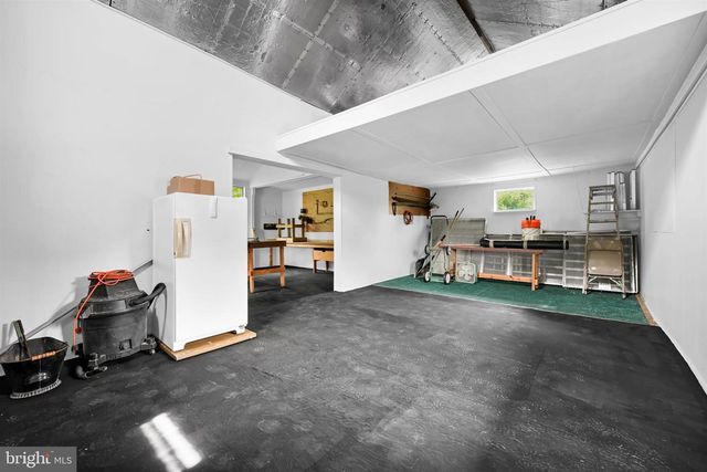 2383 BROWNSVILLE RD, Robesonia, PA 19551
