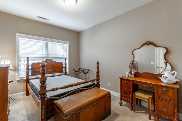 130 Hillhouse Lane, Ringgold, GA 30736