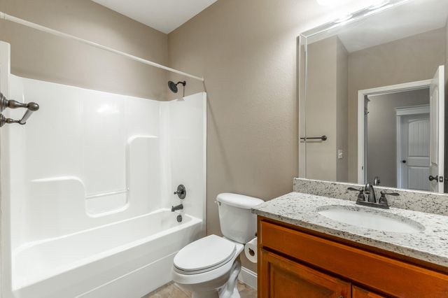 130 Hillhouse Lane, Ringgold, GA 30736