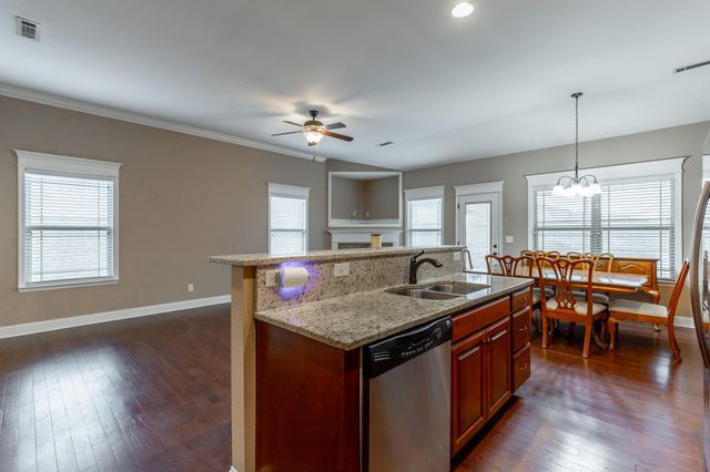 130 Hillhouse Lane, Ringgold, GA 30736