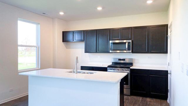 9986 Edgebrook Lane, Huntley, IL 60142