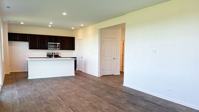 9986 Edgebrook Lane, Huntley, IL 60142