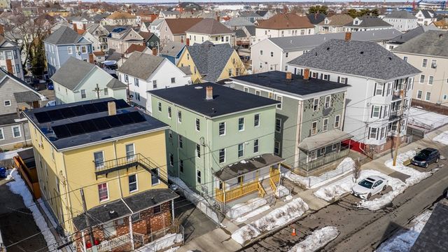 27 Nelson St, New Bedford, MA 02744