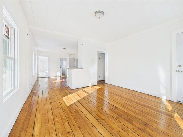 27 Nelson St, New Bedford, MA 02744