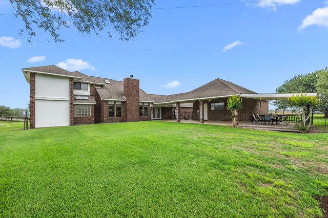 1342 Fm 2434, Weimar, TX 78962