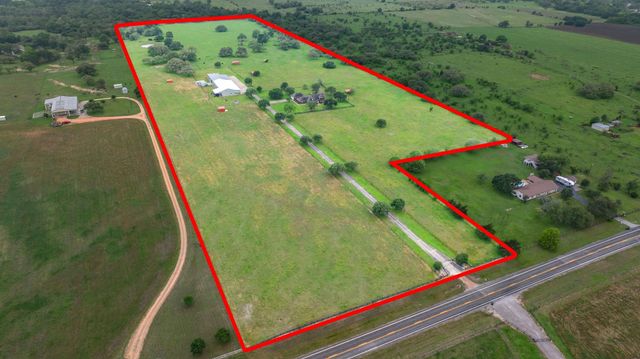 1342 Fm 2434, Weimar, TX 78962