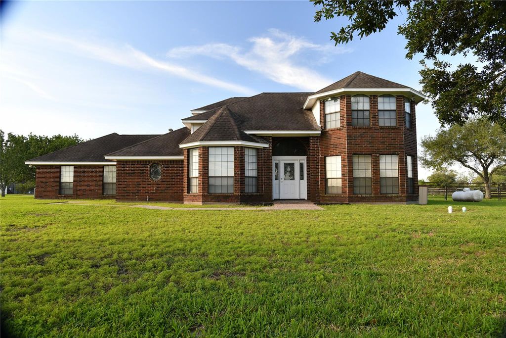 1342 Fm 2434, Weimar, TX 78962