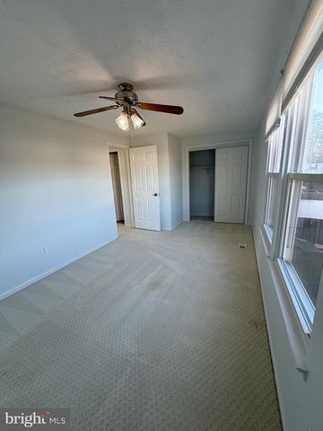 4700 STILL PL, Woodbridge, VA 22193