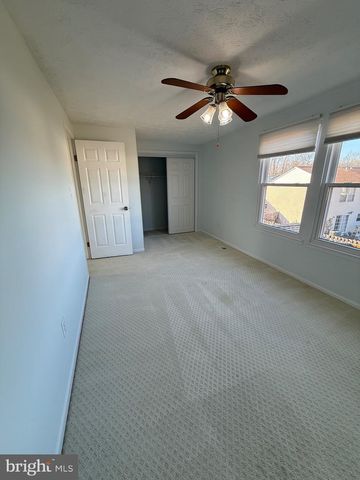 4700 STILL PL, Woodbridge, VA 22193