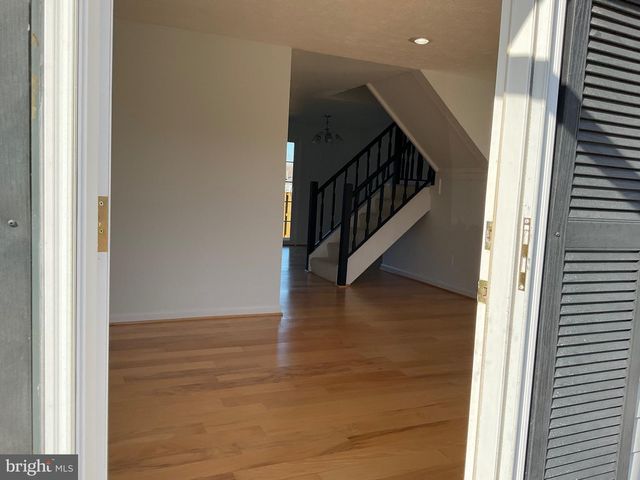 4700 STILL PL, Woodbridge, VA 22193