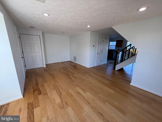 4700 STILL PL, Woodbridge, VA 22193