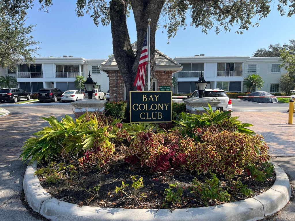 6411 BAY CLUB Drive 2, Fort Lauderdale, FL 33308