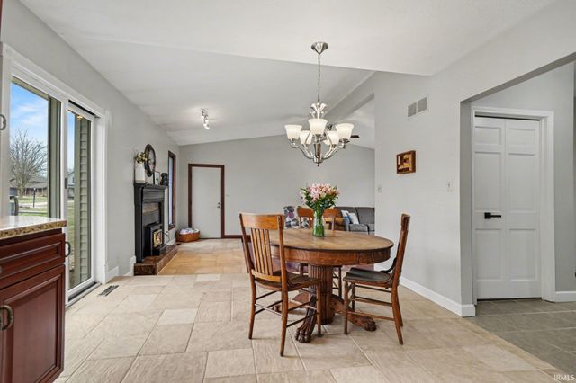 55633 Blue Jay Drive, South Bend, IN 46619