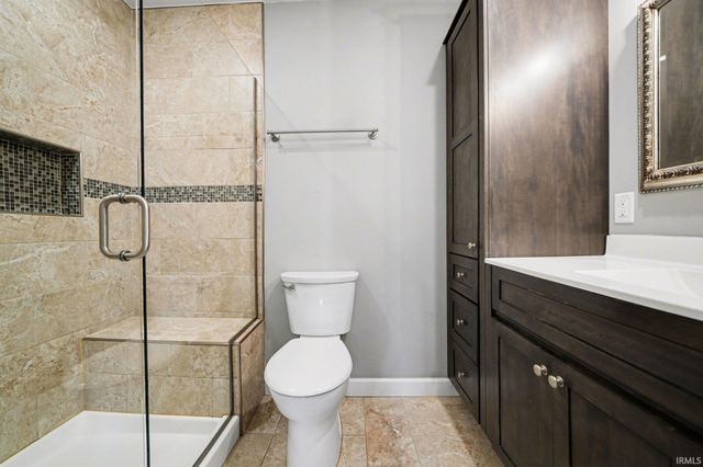 55633 Blue Jay Drive, South Bend, IN 46619