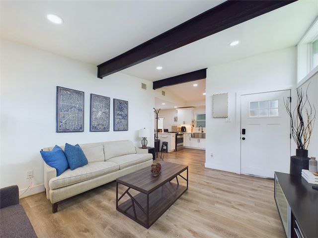 7609 Amelia Road, Houston, TX 77055