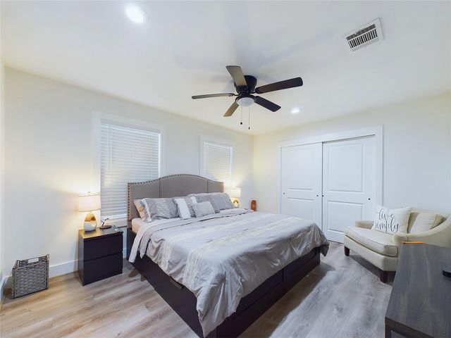 7609 Amelia Road, Houston, TX 77055