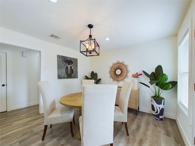 7609 Amelia Road, Houston, TX 77055