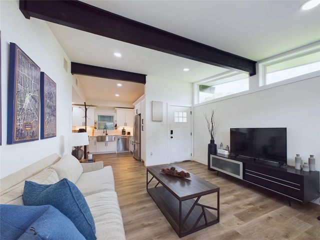 7609 Amelia Road, Houston, TX 77055