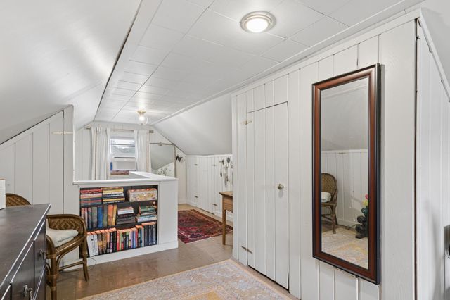 133 Ridgewood Drive, Hopkins, MN 55343