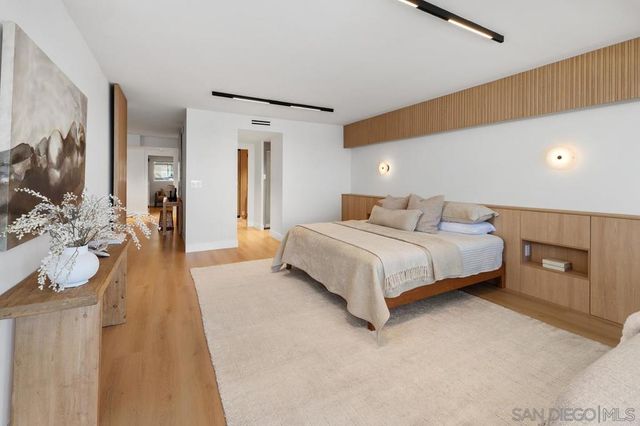 939 Coast 14C, La Jolla, CA 92037